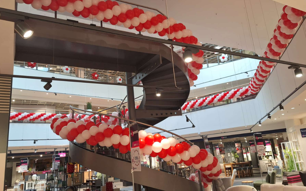 Innendeko in rot-weiß Innendeko in rot-weiß